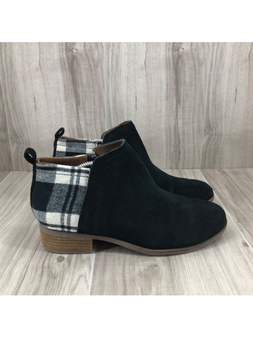 Toms Ankle Boots Womens 6 Deia Black Suede Zip Booties